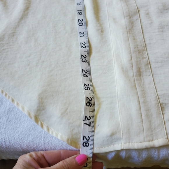 Torrid Vneck Cream‎ Sleeveless Sz. 00 (XL) Tunic - Picture 9 of 9